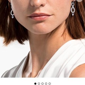 Swarovski Infinity drop earrings - NWT